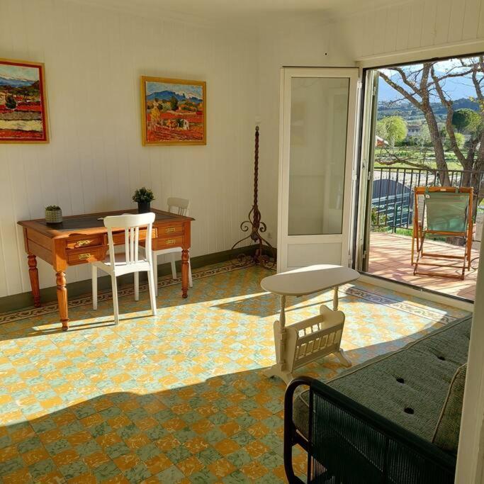 Mon Ventoux Villa Modene Eksteriør billede